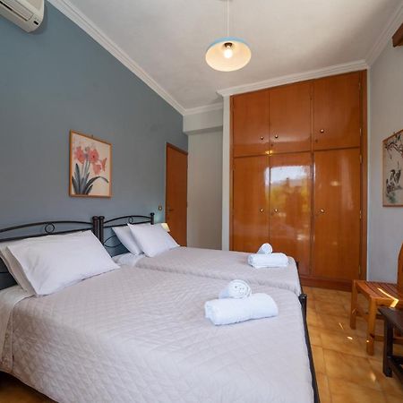 Appartement Vrettos Arts à Agia Efimia Extérieur photo